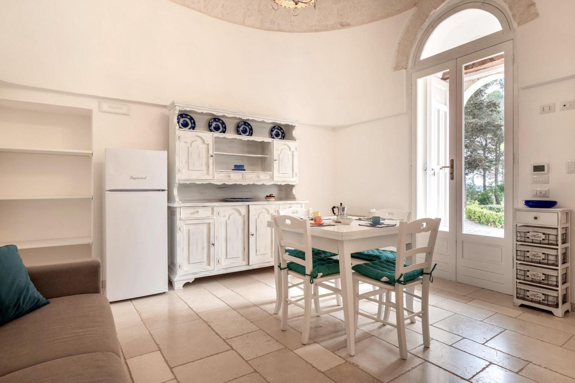 Trullo Degli Anelli In Masseria Apartment Cisternino